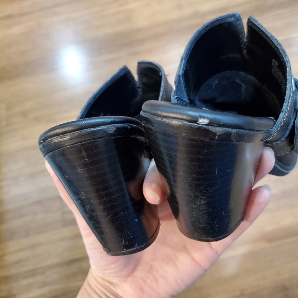 B.O.C Leather Clogs - Picture 8 of 8